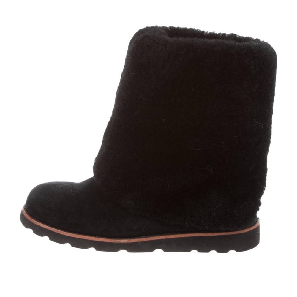 (GUC) UGG Suede & Shearling Booties SZ6